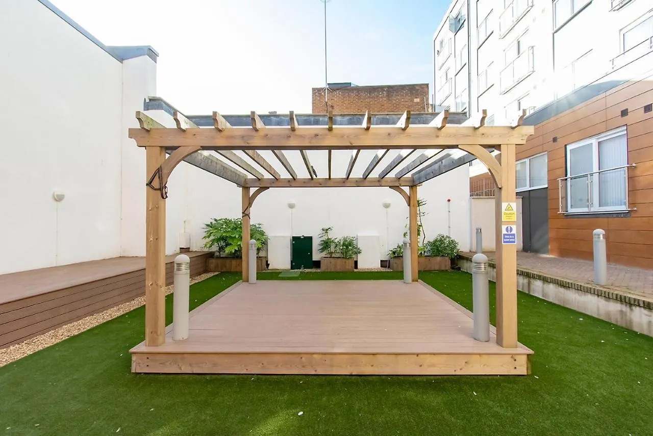 Modern 1 Bed Flat 2 Mins Walk From Restaurants Bars Clubs & Beach! Wow! Apartment Bournemouth 0*,  United Kingdom