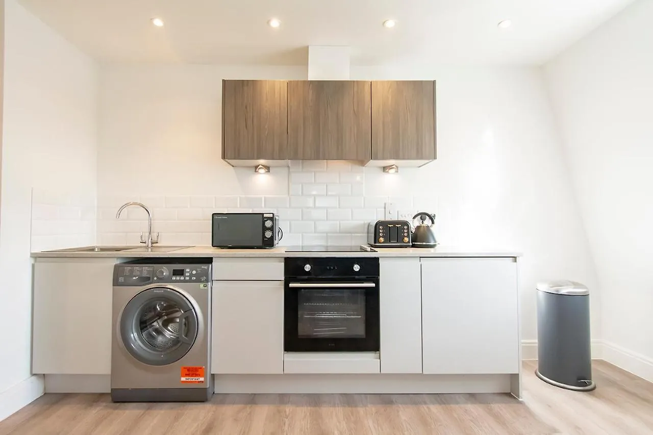 Modern 1 Bed Flat 2 Mins Walk From Restaurants Bars Clubs & Beach! Wow! Apartment Bournemouth 0*,