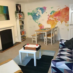Quirky 1 Bedroom In Boscombe Apartment